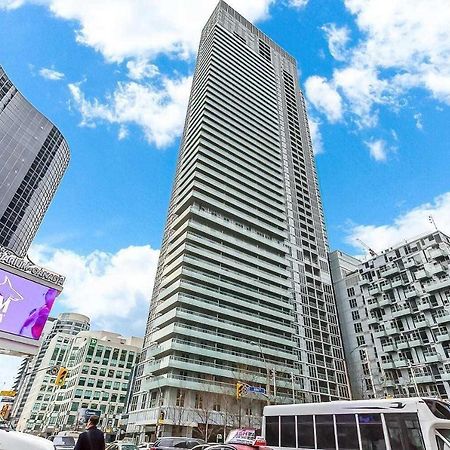 Luxury Condo Prime Location Toronto Exterior photo