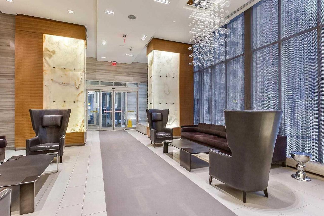 Luxury Condo Prime Location Toronto Exterior photo
